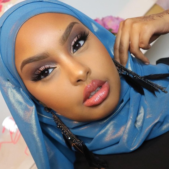 🧞‍♂️LE🧞‍♂️MAC Aladdin Collection Lipglass- Magic Carpet Ride - Picture 4 of 16